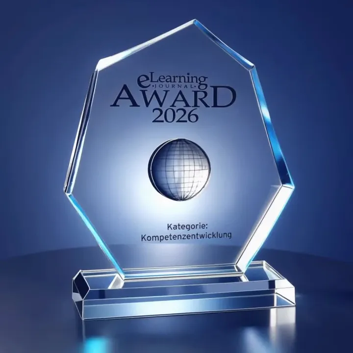 Die gläserne Trophäe des eLearning Awards.