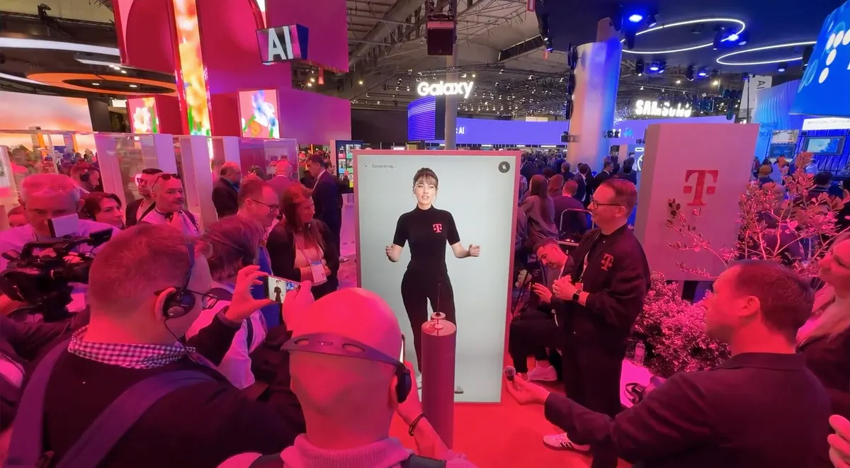 MIA auf dem Bildschirm am Telekom-Stand der DIGITAL X.
